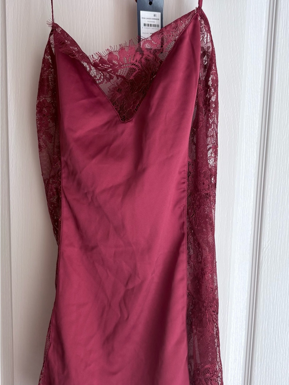 Fox&Royal brand Eva Lace Chemise Silk Lace Pomegranate Size 18 NWT